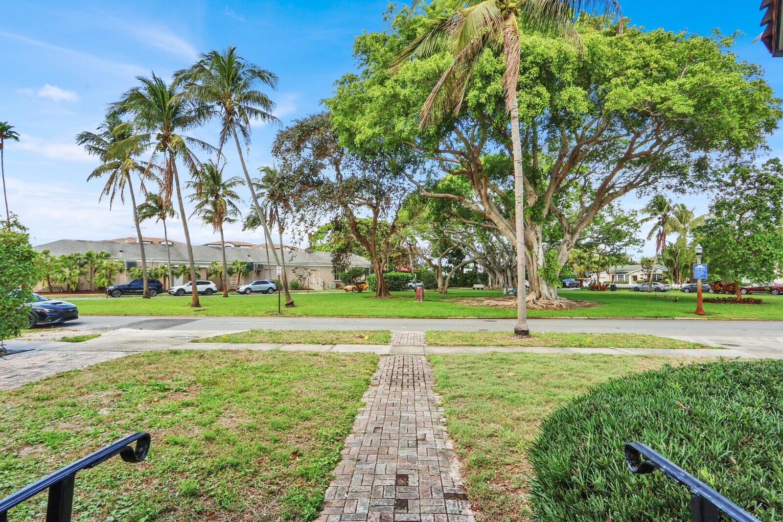 322 Westminster Road West Palm Beach, FL 33405 - Photo 62 of 68 a view of a park with palm trees