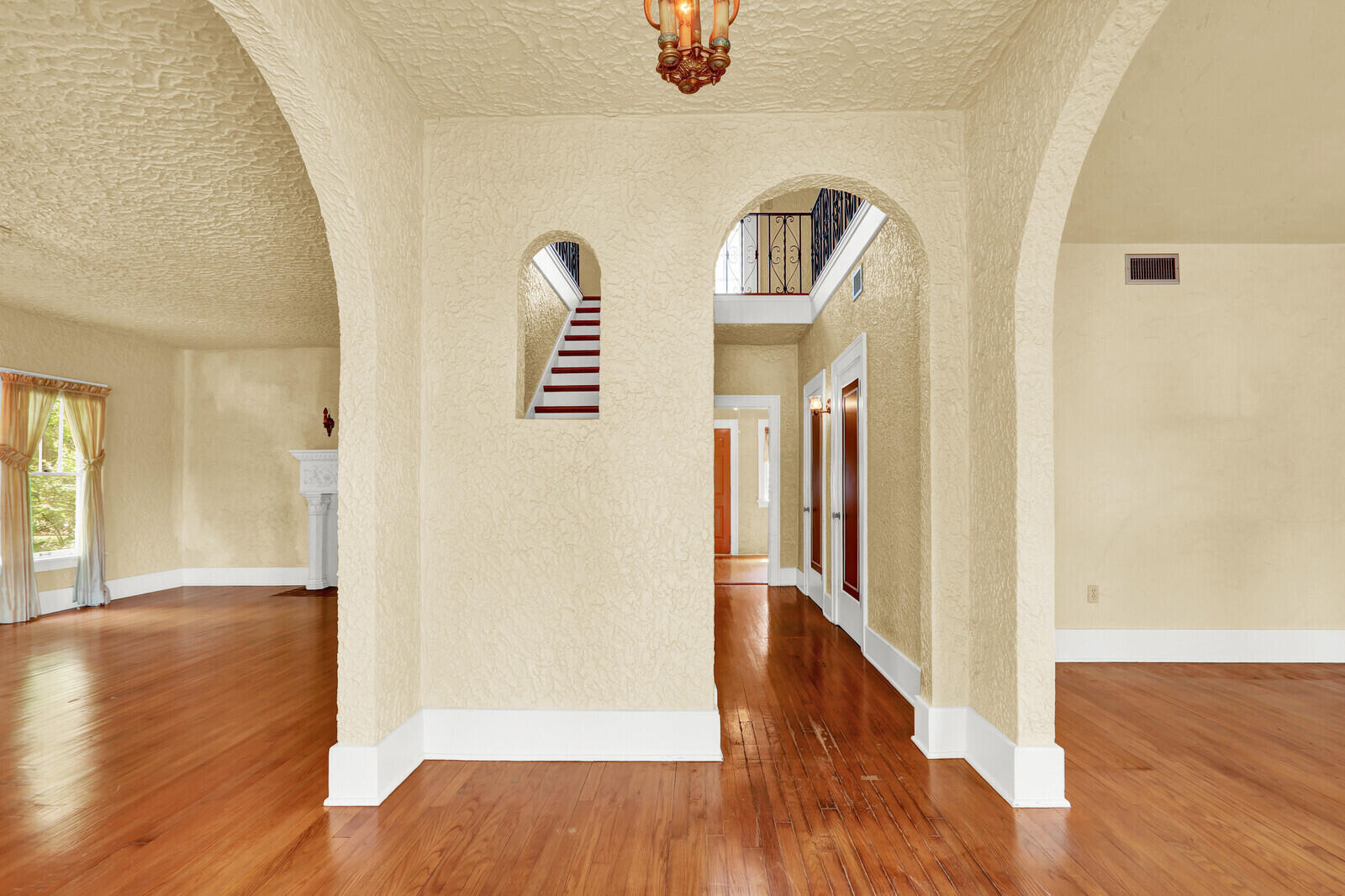 322 Westminster Road West Palm Beach, FL 33405 - Photo 8 of 68 Charming