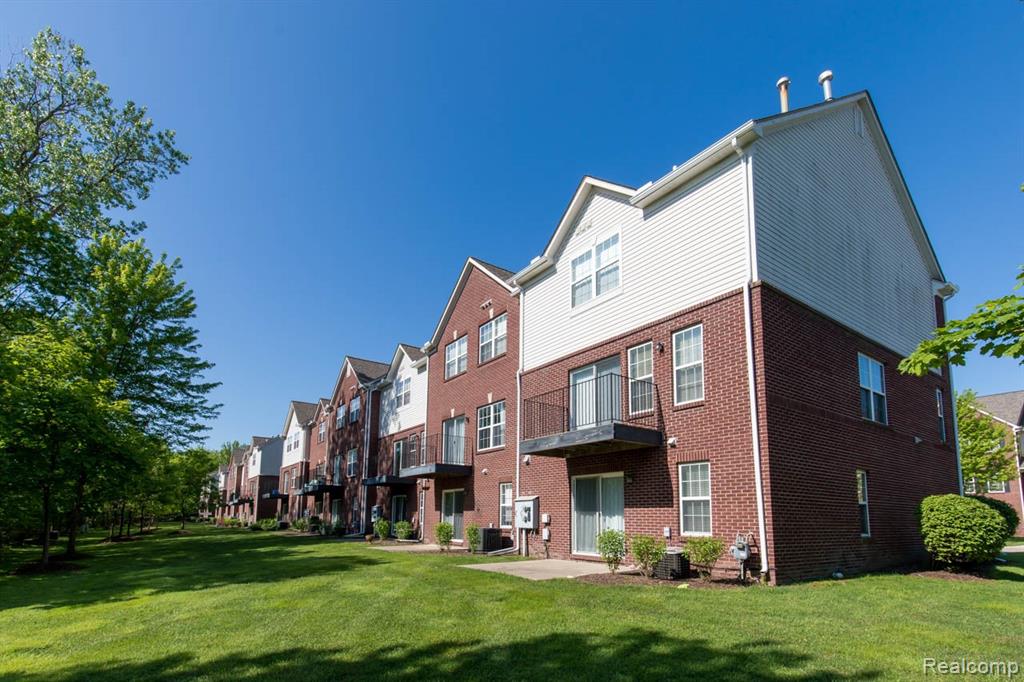 591 Cherry Orchard Road Canton, MI 48188 - Photo 11 of 45