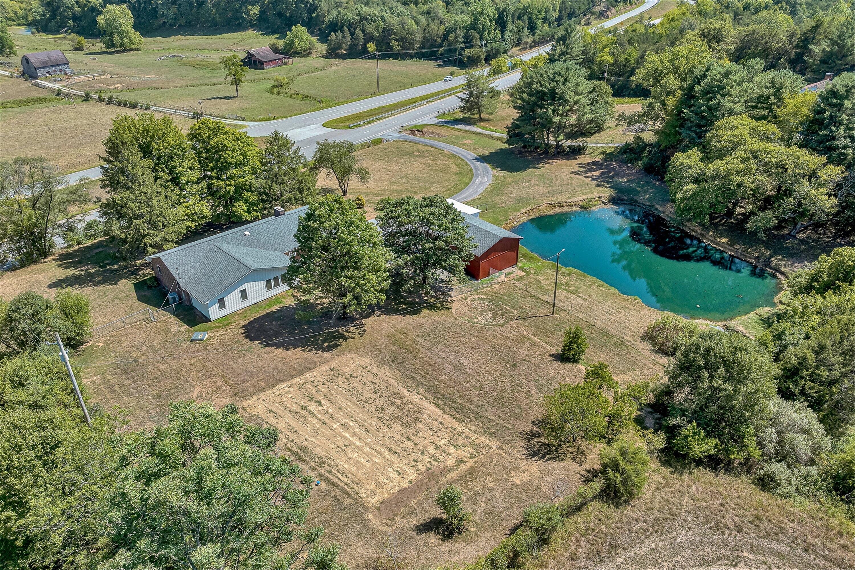 2047 Botetourt Road Fincastle, VA 24090 - Photo 49 of 59 54-VM-0983