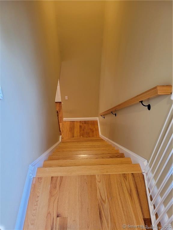 3 Beech Street Farmington, CT 06032 - Photo 20 of 35