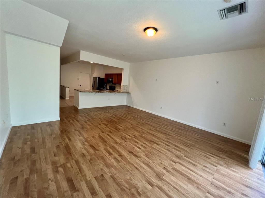 26543 Castleview Way Wesley Chapel, FL 33544 - Photo 10 of 37
