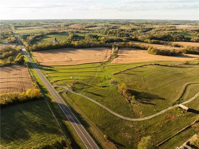 $679,500 | 0 92nd Highway, McLouth, KS 66054