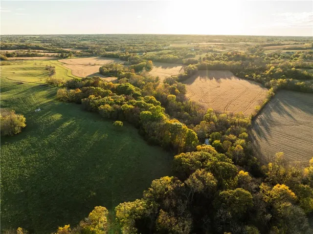 $679,500 | 0 92nd Highway, McLouth, KS 66054