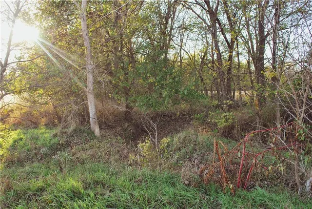 $679,500 | 0 92nd Highway, McLouth, KS 66054