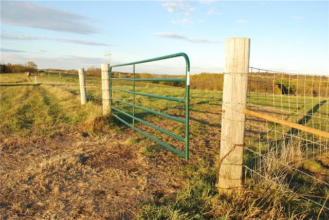 $679,500 | 0 92nd Highway, McLouth, KS 66054