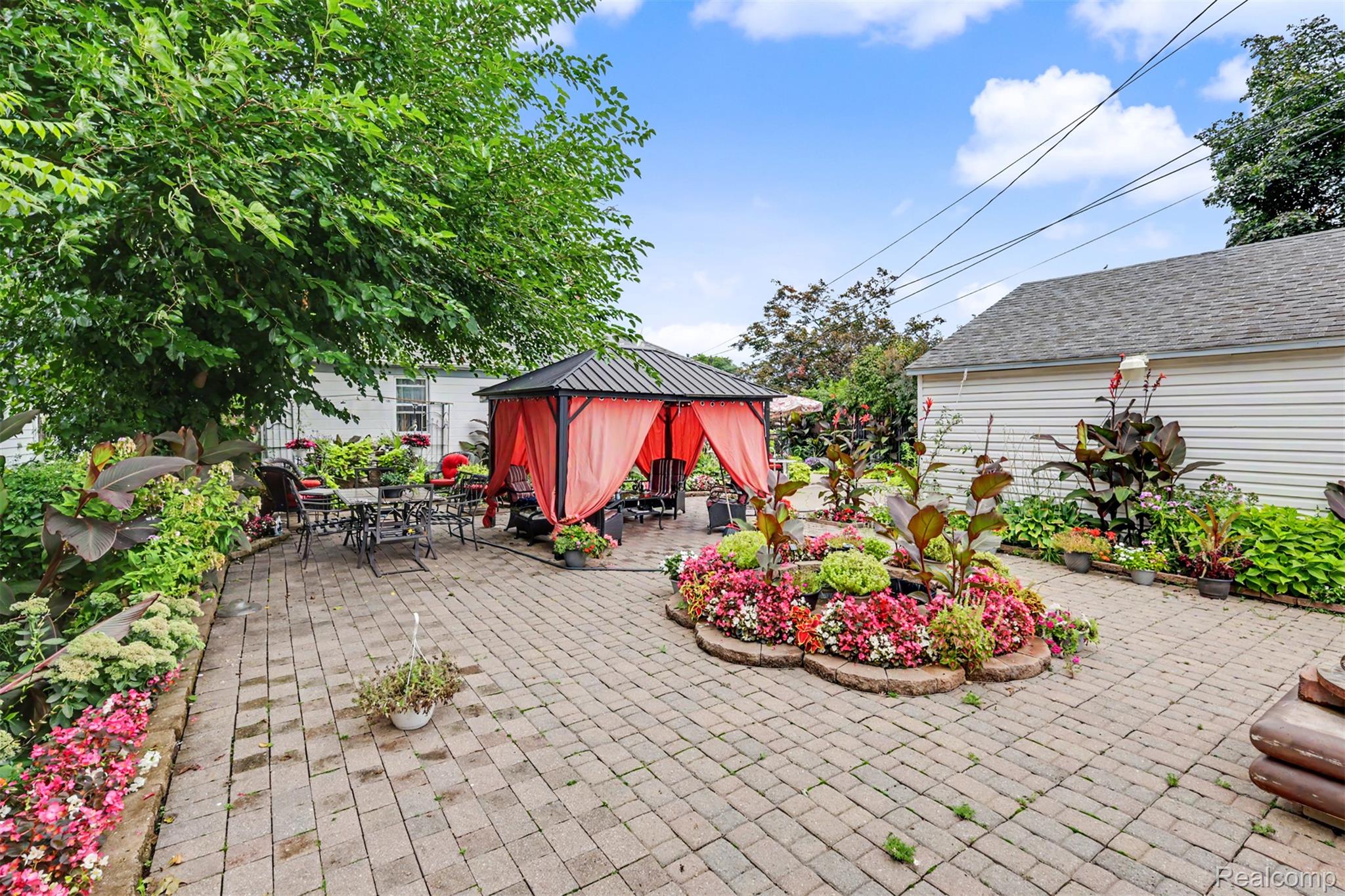 1772 North Gulley Road Dearborn, MI 48128 - Photo 27 of 30 30.jpg
