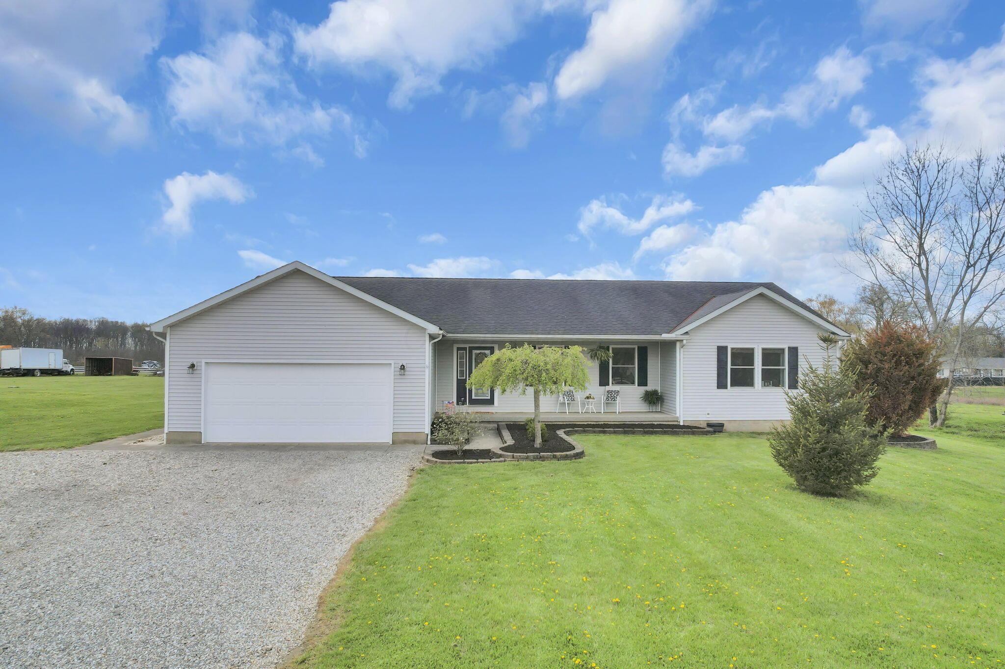 11851 Murlette Road Southwest Stoutsville, OH 43154 - Photo 40 of 44 Front