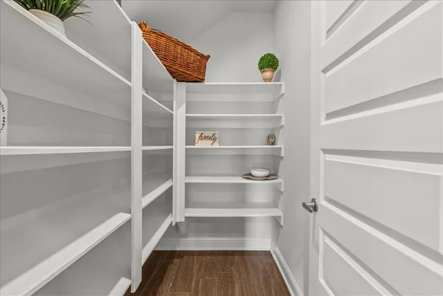 $2,500 | 4207 West Bayou Maison Circle, Dickinson, TX 77539