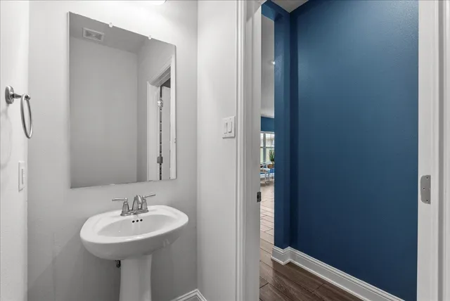 $2,500 | 4207 West Bayou Maison Circle, Dickinson, TX 77539