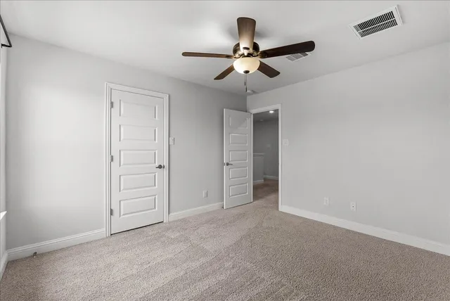 $2,500 | 4207 West Bayou Maison Circle, Dickinson, TX 77539