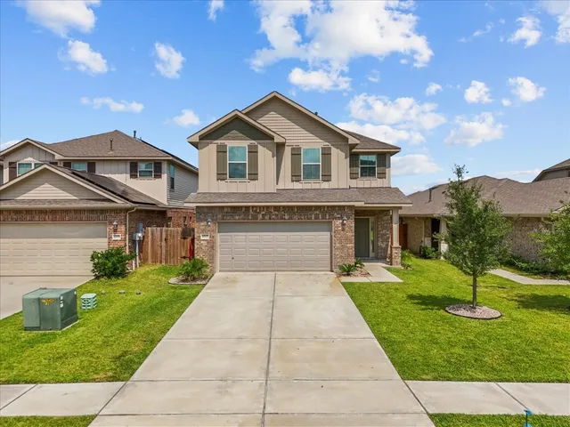 $2,500 | 4207 West Bayou Maison Circle, Dickinson, TX 77539