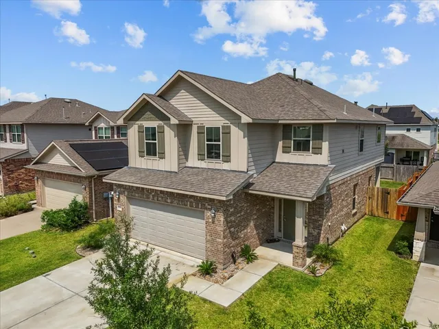 $2,500 | 4207 West Bayou Maison Circle, Dickinson, TX 77539