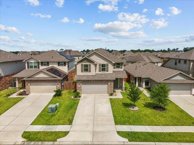 $2,500 | 4207 West Bayou Maison Circle, Dickinson, TX 77539