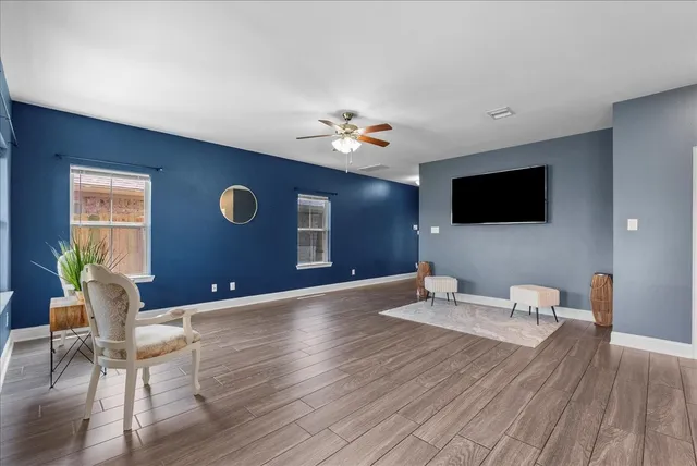 $2,500 | 4207 West Bayou Maison Circle, Dickinson, TX 77539