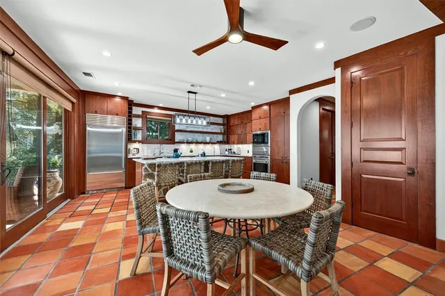 $1,225,000 | 98 Park Lane, Pottsboro, TX 75076