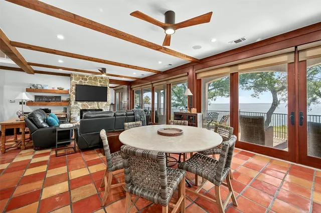 $1,225,000 | 98 Park Lane, Pottsboro, TX 75076