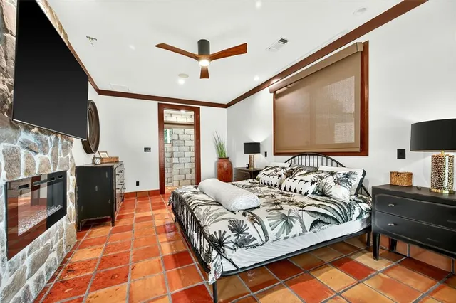 $1,225,000 | 98 Park Lane, Pottsboro, TX 75076