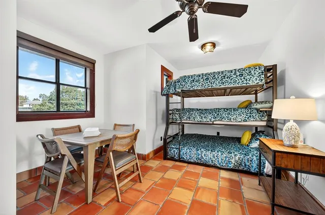 $1,225,000 | 98 Park Lane, Pottsboro, TX 75076