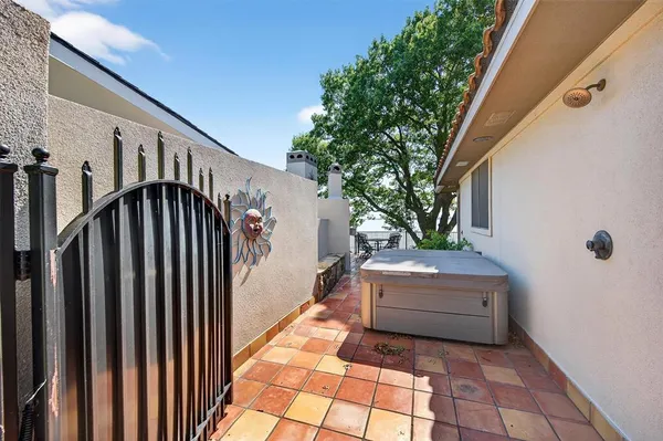 $1,225,000 | 98 Park Lane, Pottsboro, TX 75076