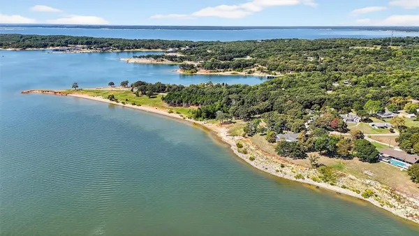 $1,225,000 | 98 Park Lane, Pottsboro, TX 75076