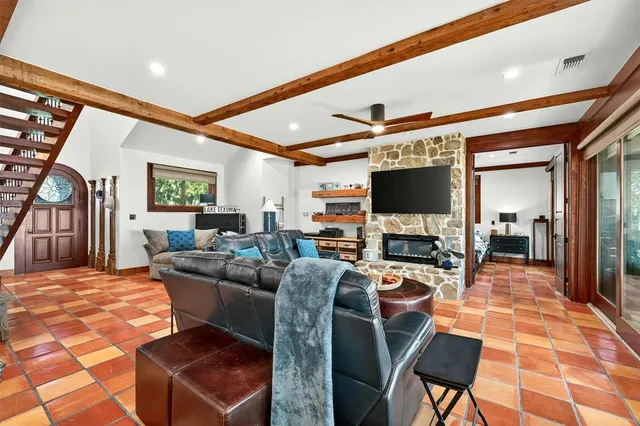 $1,225,000 | 98 Park Lane, Pottsboro, TX 75076