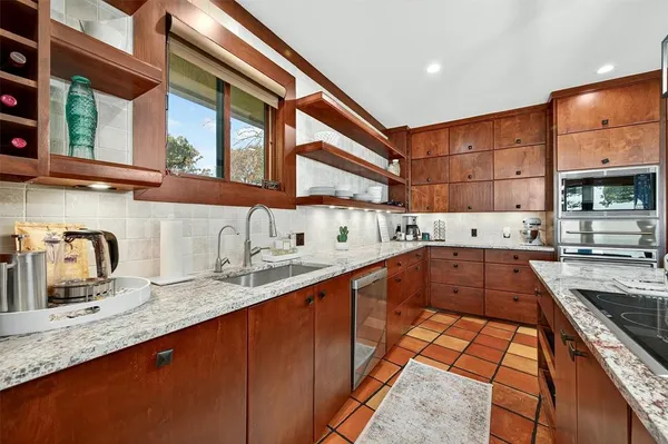 $1,225,000 | 98 Park Lane, Pottsboro, TX 75076