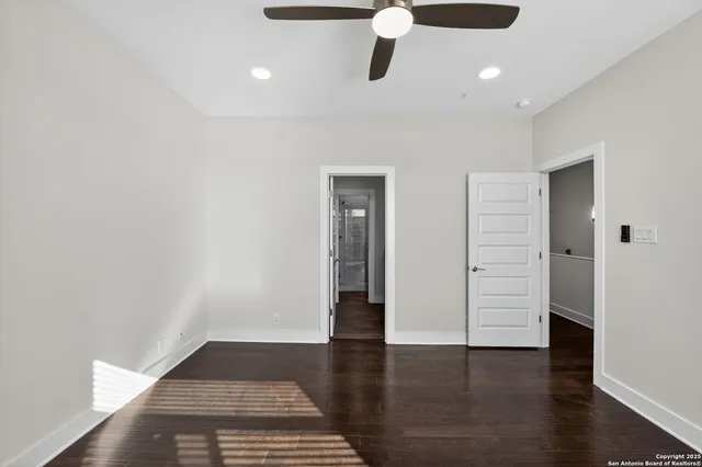 $2,495 | 1606 North Hackberry, Unit 204, San Antonio, TX 78208