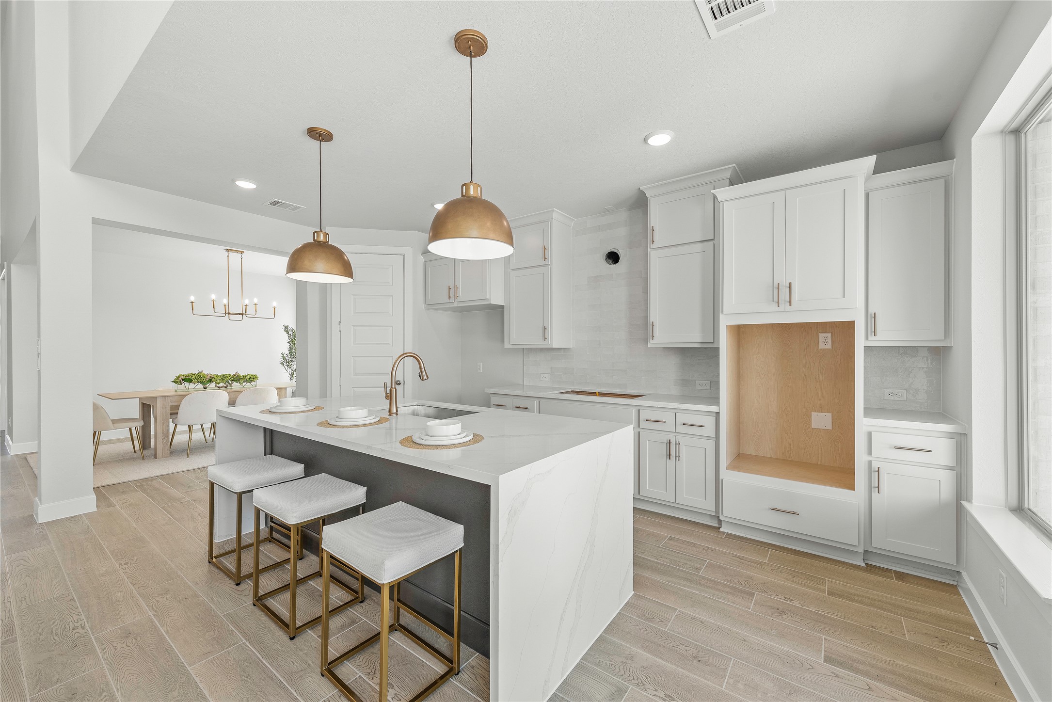 6406 Mahogany Br Trail Manvel, TX 77578 - Photo 7 of 32 Representative image. Features, selections and colors may vary.