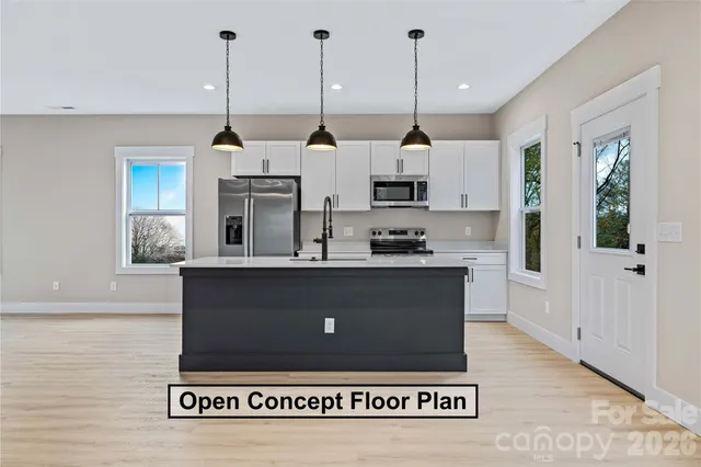 $419,900 | 174 Atwood Drive, Hendersonville, NC 28792