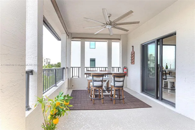$998,000 | 4260 Northwest 82nd Avenue, Doral, FL 33166
