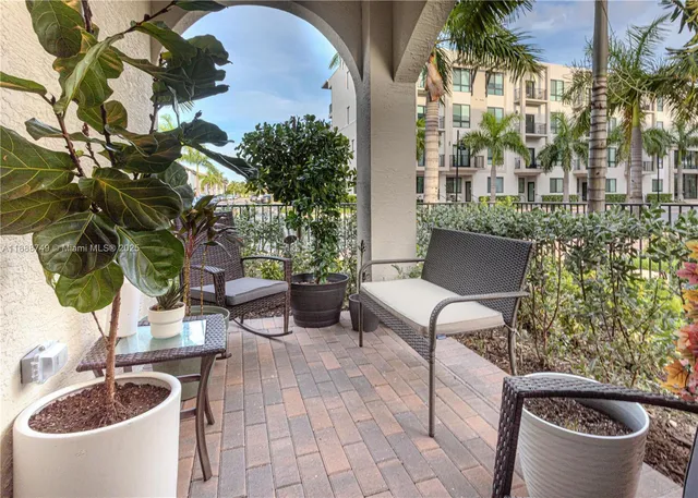 $998,000 | 4260 Northwest 82nd Avenue, Doral, FL 33166