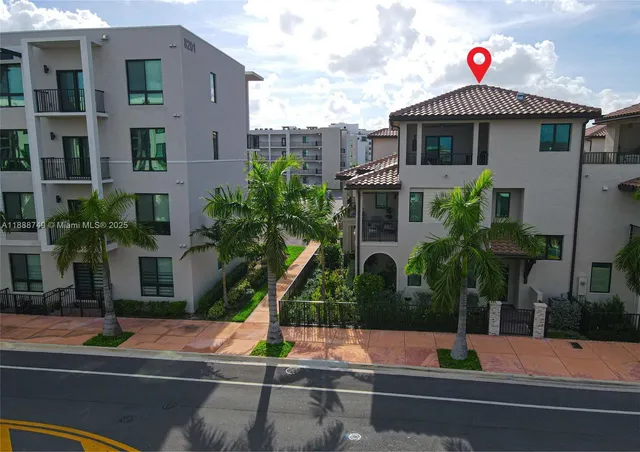 $998,000 | 4260 Northwest 82nd Avenue, Doral, FL 33166