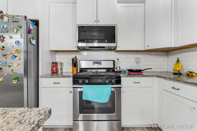 $469,900 | 9265 Windward Drive, West Olive, MI 49460