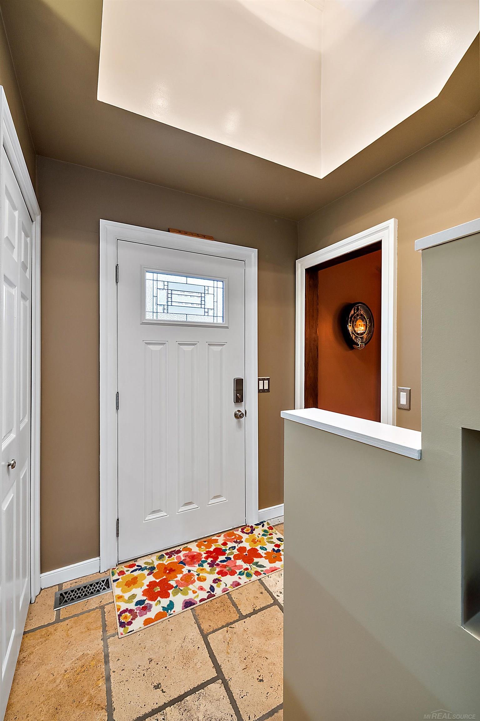 485 Grace Avenue Rochester Hills, MI 48307 - Photo 12 of 58