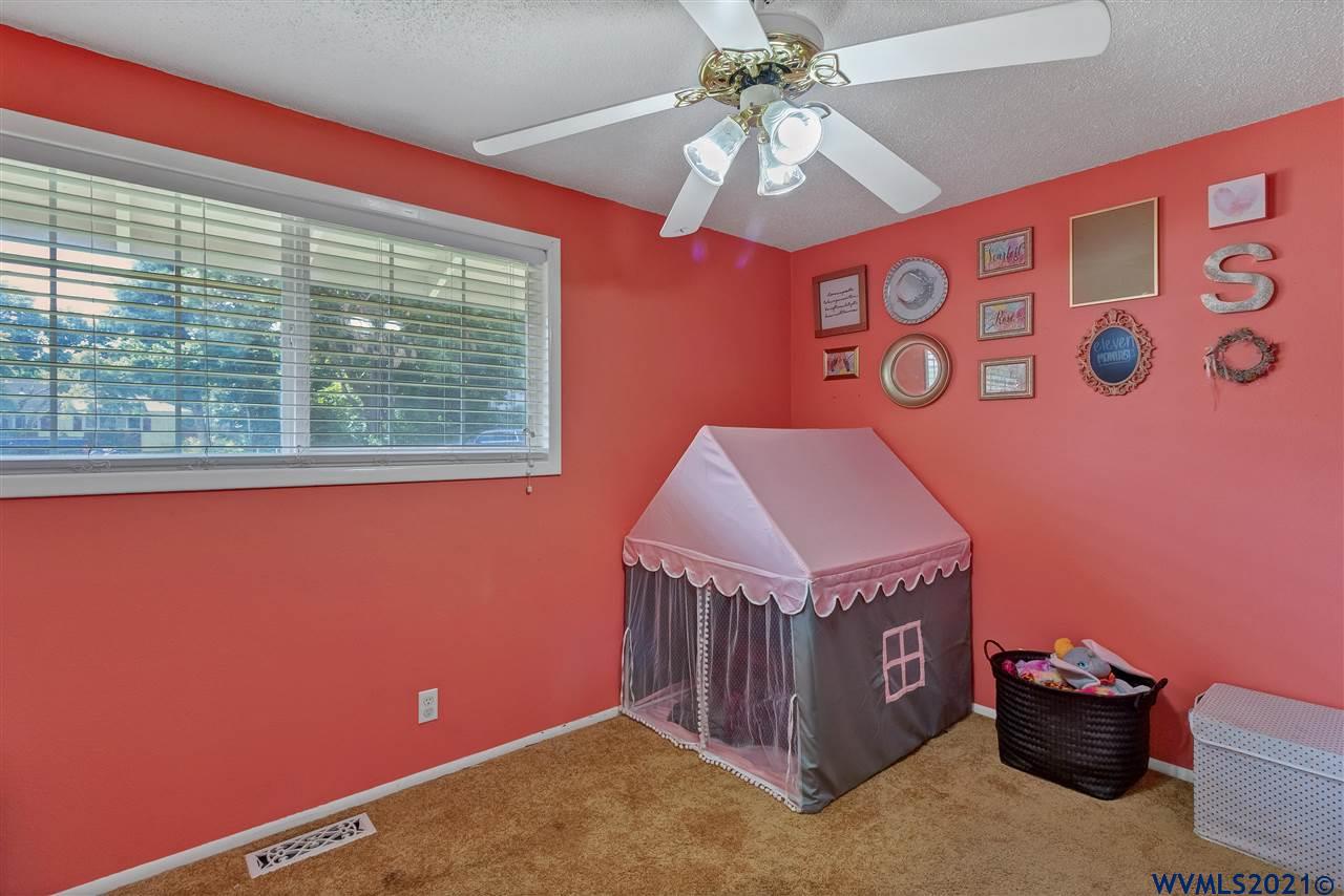 4740 Gardner Road Southeast Salem, OR 97302 - Photo 21 of 31 Gallery Image 21