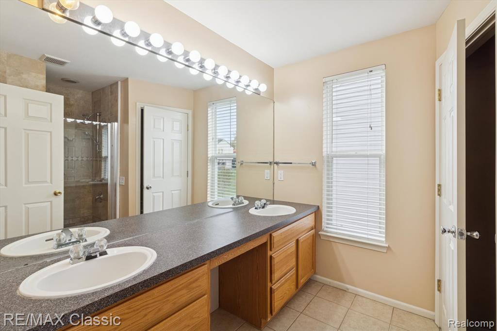 868 Deer Run Lake Road Holly, MI 48442 - Photo 24 of 49 Gallery Image 24