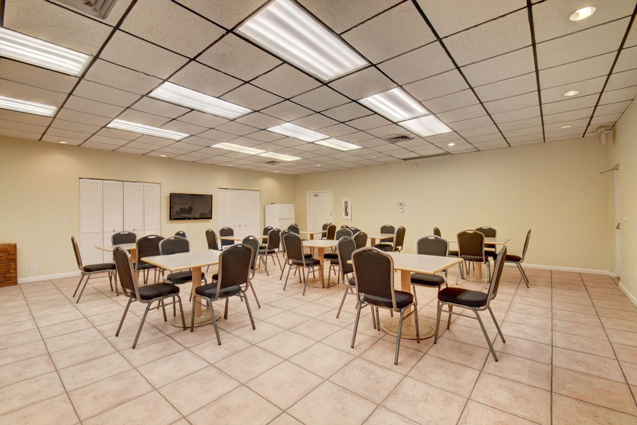 950 Egret Circle, Unit 5409 Delray Beach, FL 33444 - Photo 48 of 52 48-web-or-mls-Delray Racquet Club (16)