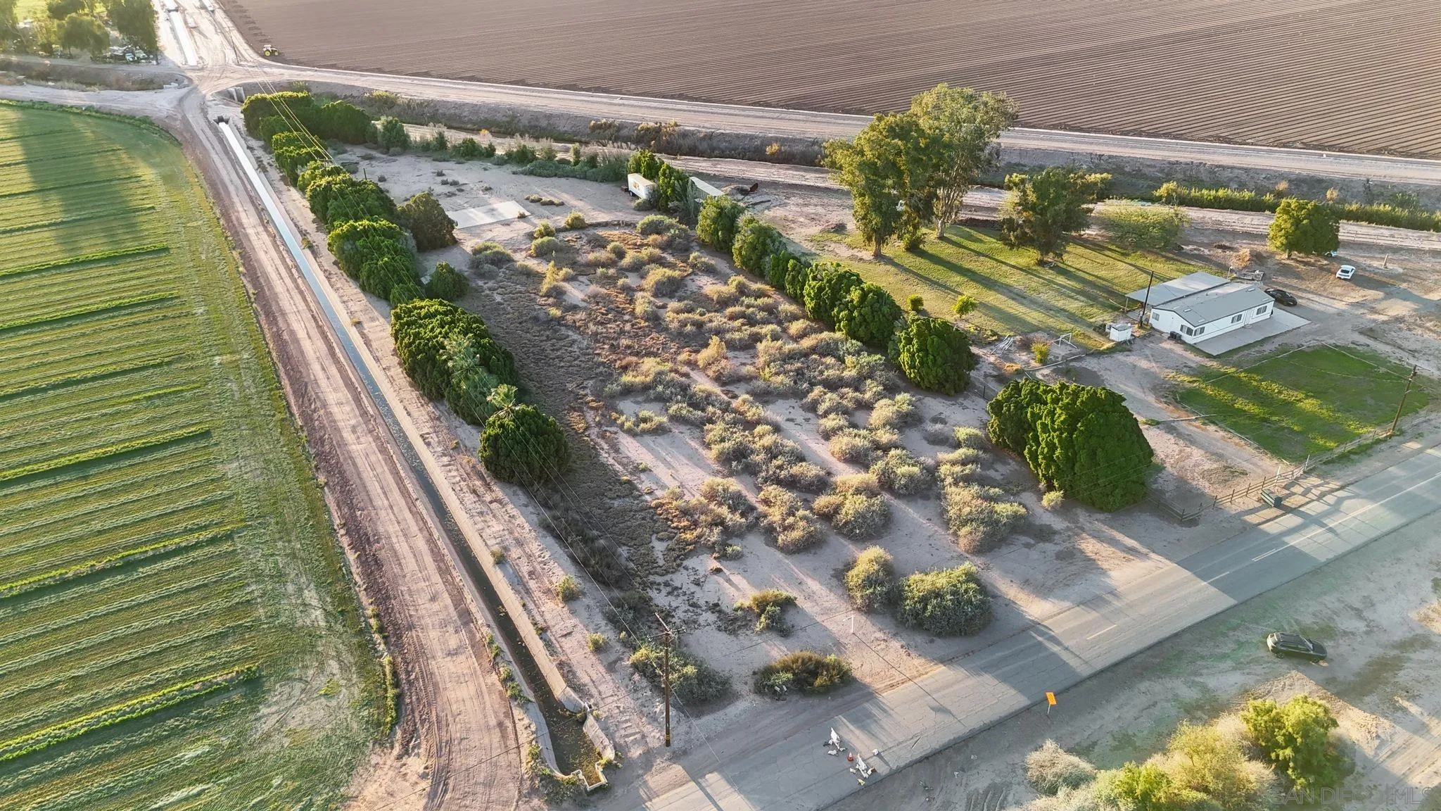 2465 Meloland Road, Unit 1 El Centro, CA 92243 - Photo 11 of 26