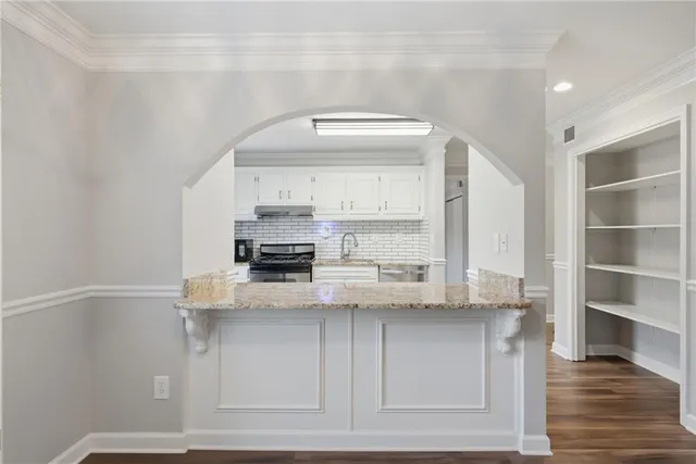 $299,900 | 101 Woodcliff Drive, Unit 101, Sandy Springs, GA 30350