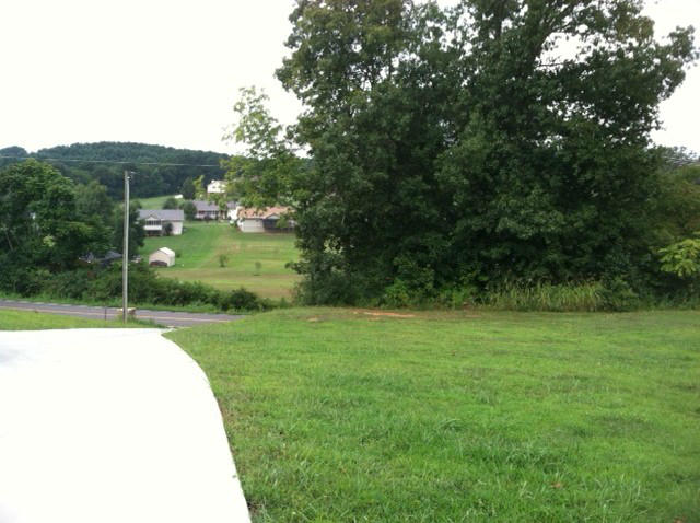 1949 McCleary Road Sevierville, TN 37876 - Photo 3 of 36 photo 4h
