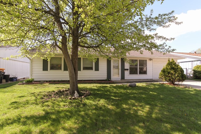 407 Audubon Road Streamwood, IL 60107 - Photo 2 of 20