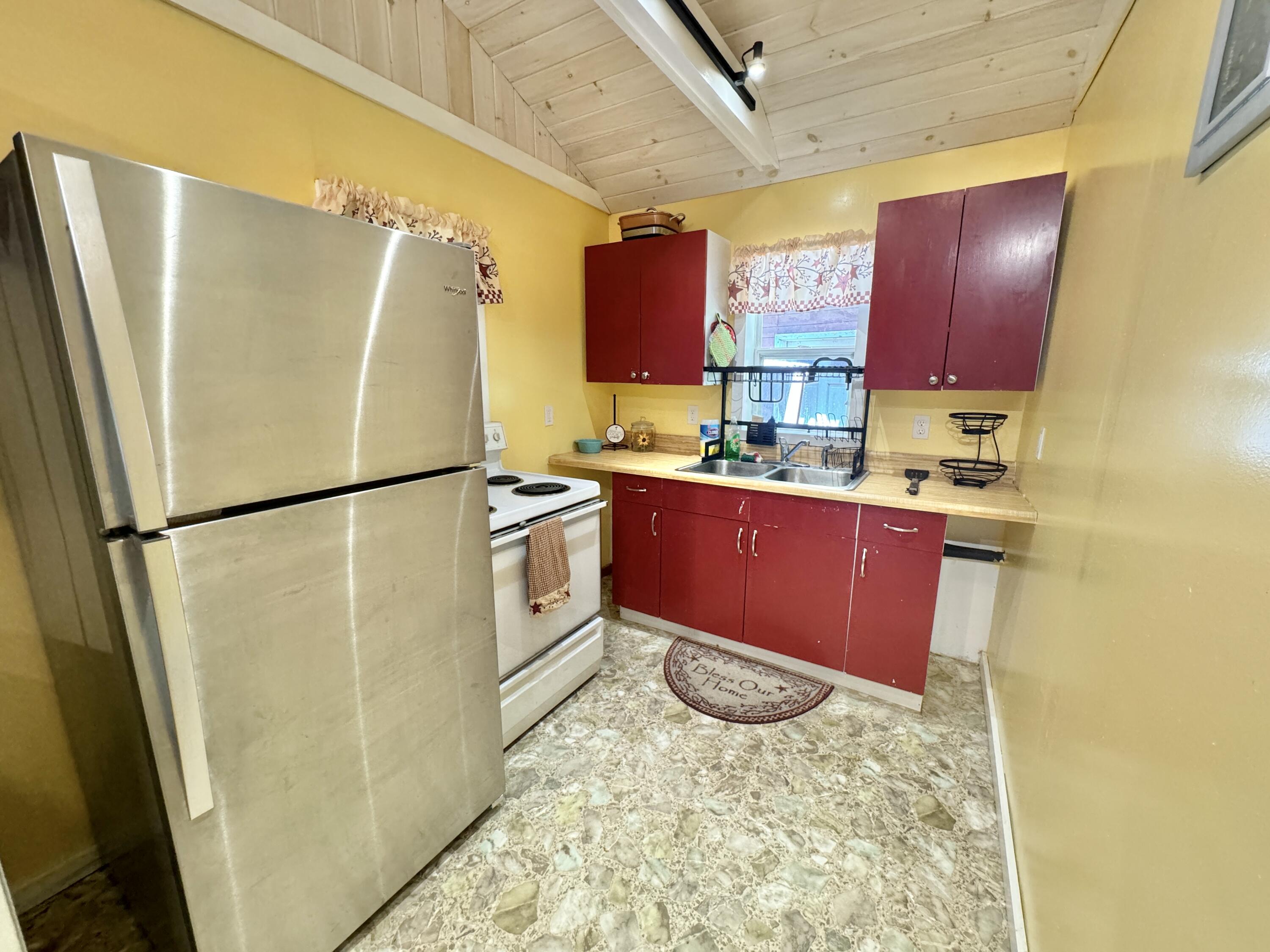 328 Morrison Farm Road Ellsworth, ME 04605 - Photo 8 of 26 20240529_181356182_iOS