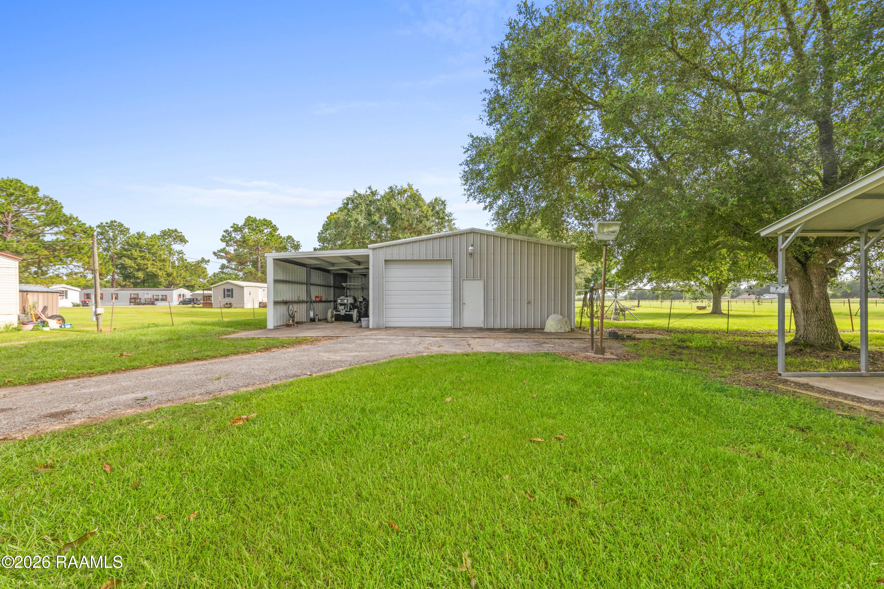 850 Leblanc Road Duson, LA 70529 - Photo 11 of 54 650LeBlanc-13