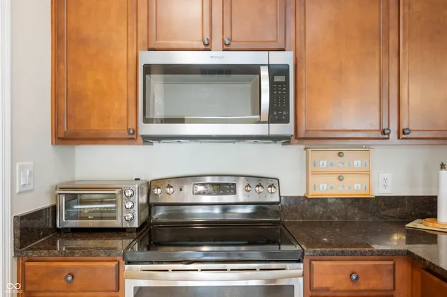 $289,900 | 8887 Stoney Meadow Boulevard, Avon, IN 46123