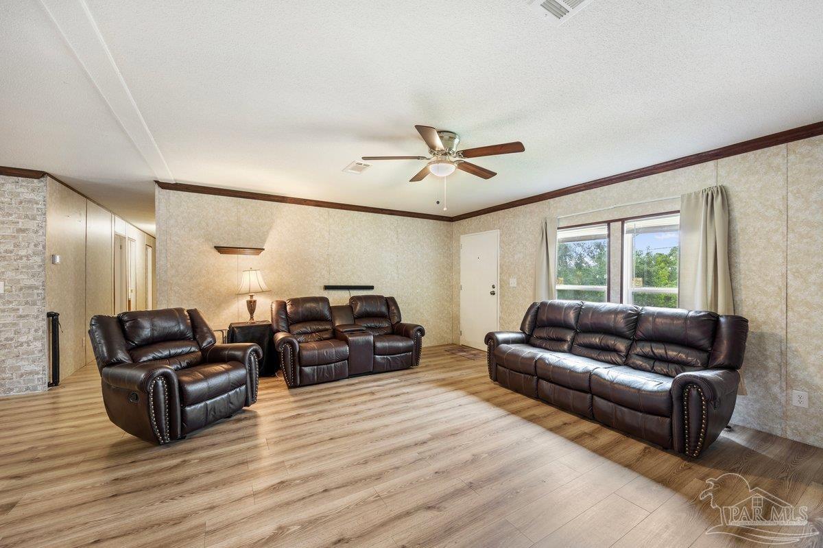 631 Campbell Road Century, FL 32535 - Photo 4 of 36