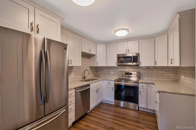 $1,600 | 650 South Clinton Street, Unit 8C, Denver, CO 80247