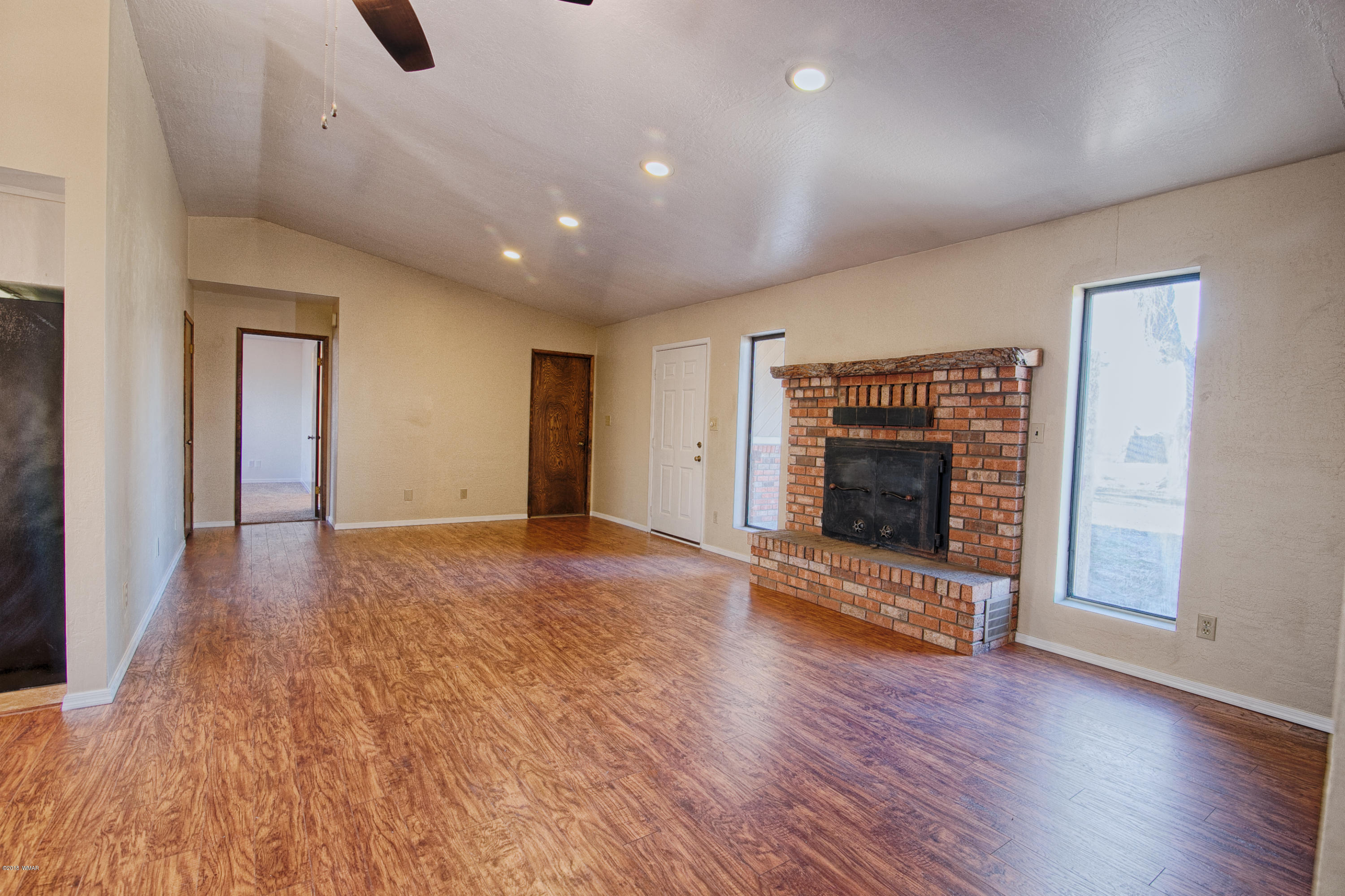 415 West 3rd North Springerville, AZ 85938 - Photo 4 of 27