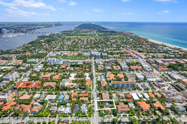 $40,000 | 365 Hibiscus Avenue, Palm Beach, FL 33480