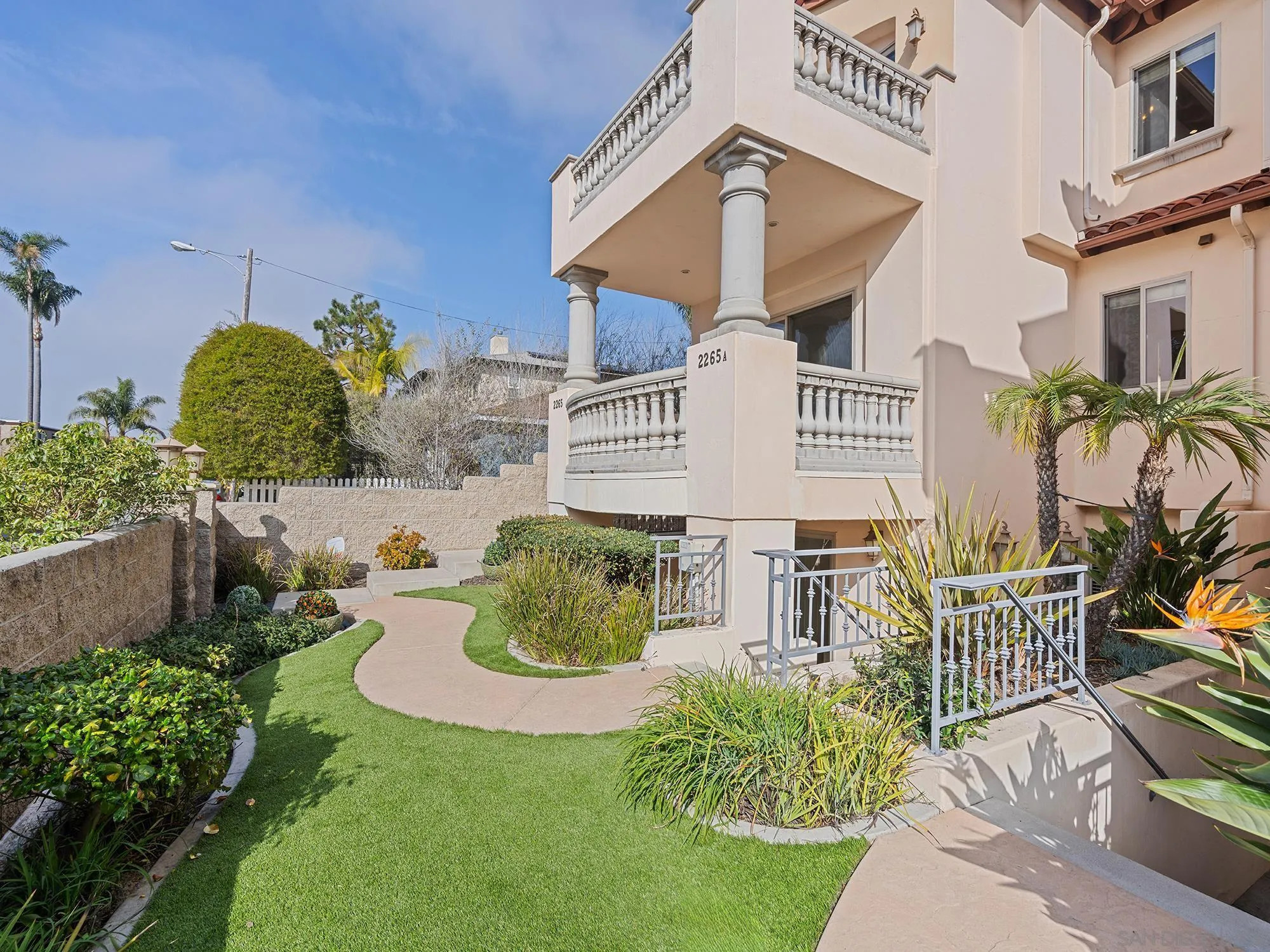 2265 Manchester Avenue Cardiff, CA 92007 - Photo 2 of 43